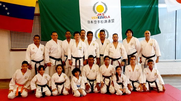 Instructores, Director Tecnico y alunos JKS Venezuela con Kosho Kanayama 2023